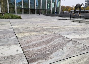 Drainvoegen tussen het natuursteen