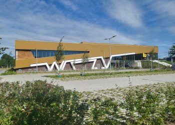 Klimaatadaptief ingerichte buitenruimte van de WRZV hallen